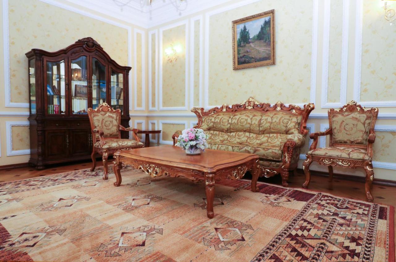 Vip Apartments Dipservice Hall Minsk Bagian luar foto