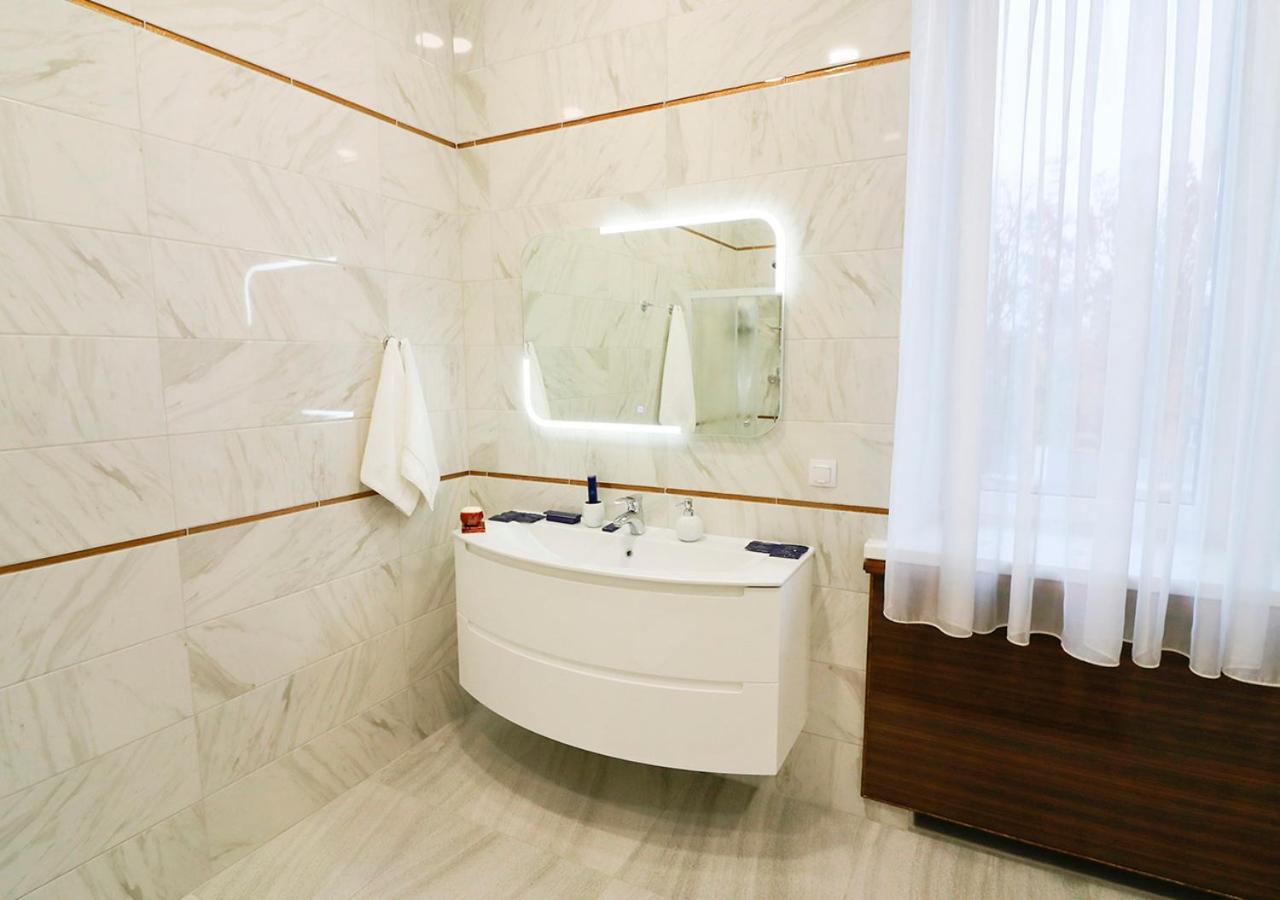 Vip Apartments Dipservice Hall Minsk Bagian luar foto