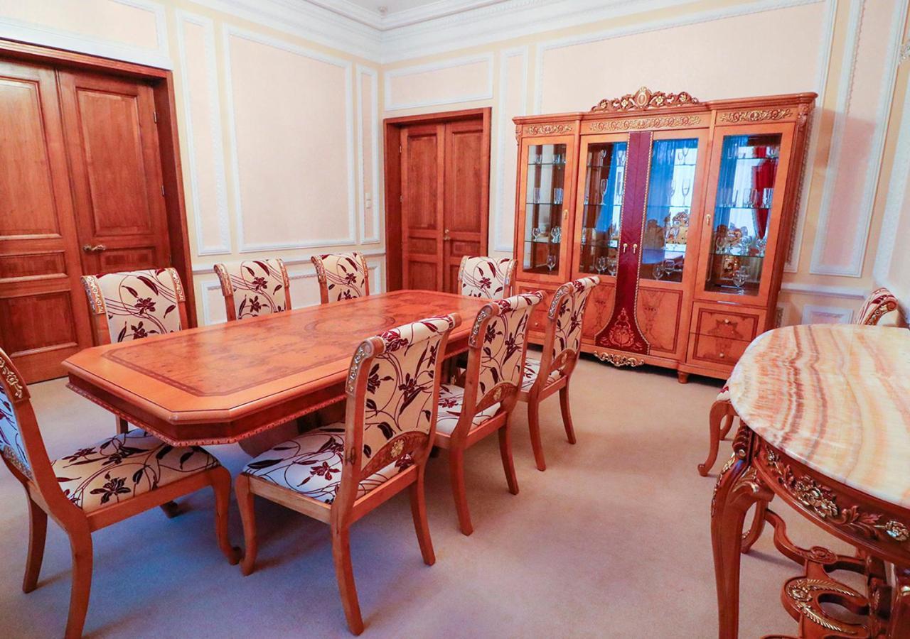 Vip Apartments Dipservice Hall Minsk Bagian luar foto