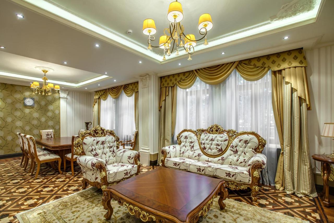 Vip Apartments Dipservice Hall Minsk Bagian luar foto